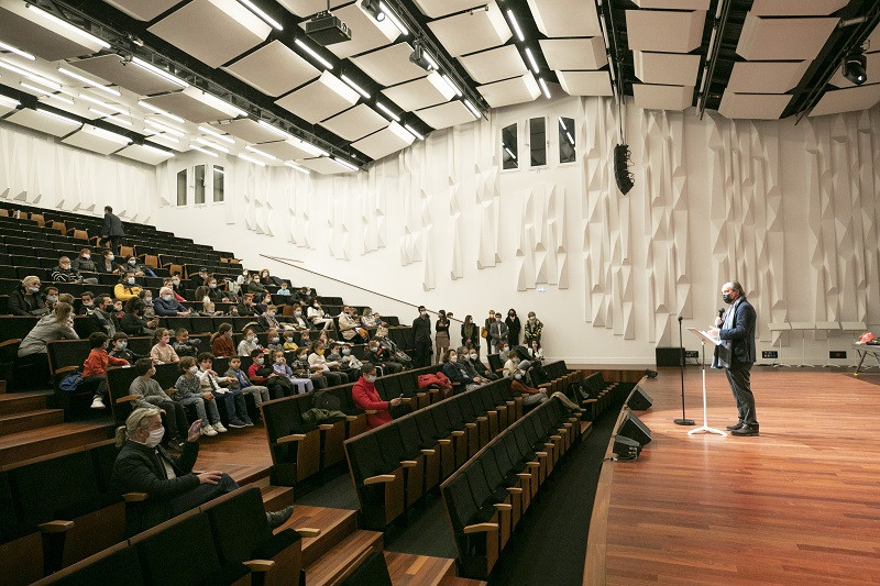 Conference and meeting rooms