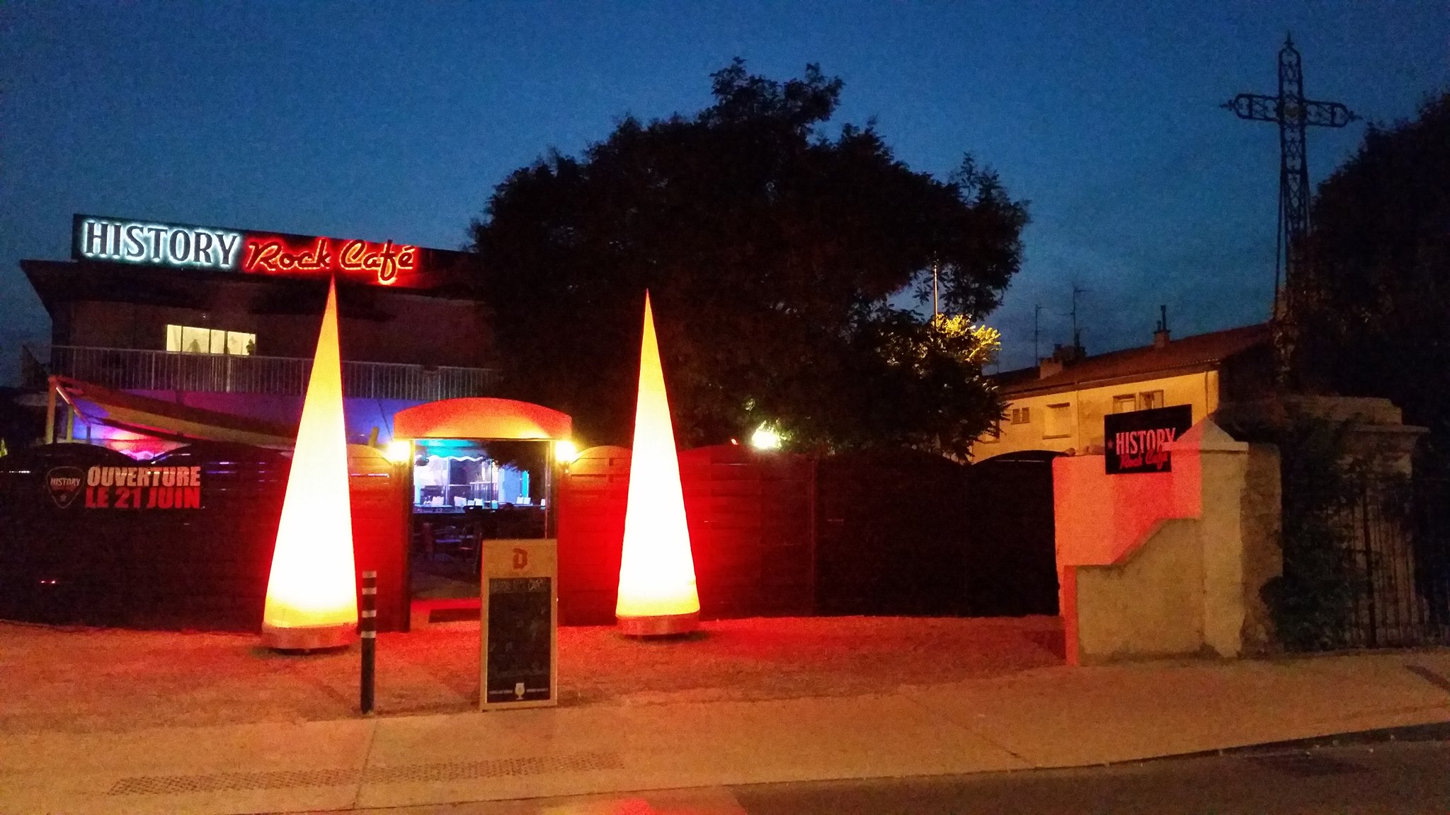 00-History-Rock-Cafe-Frontignan
