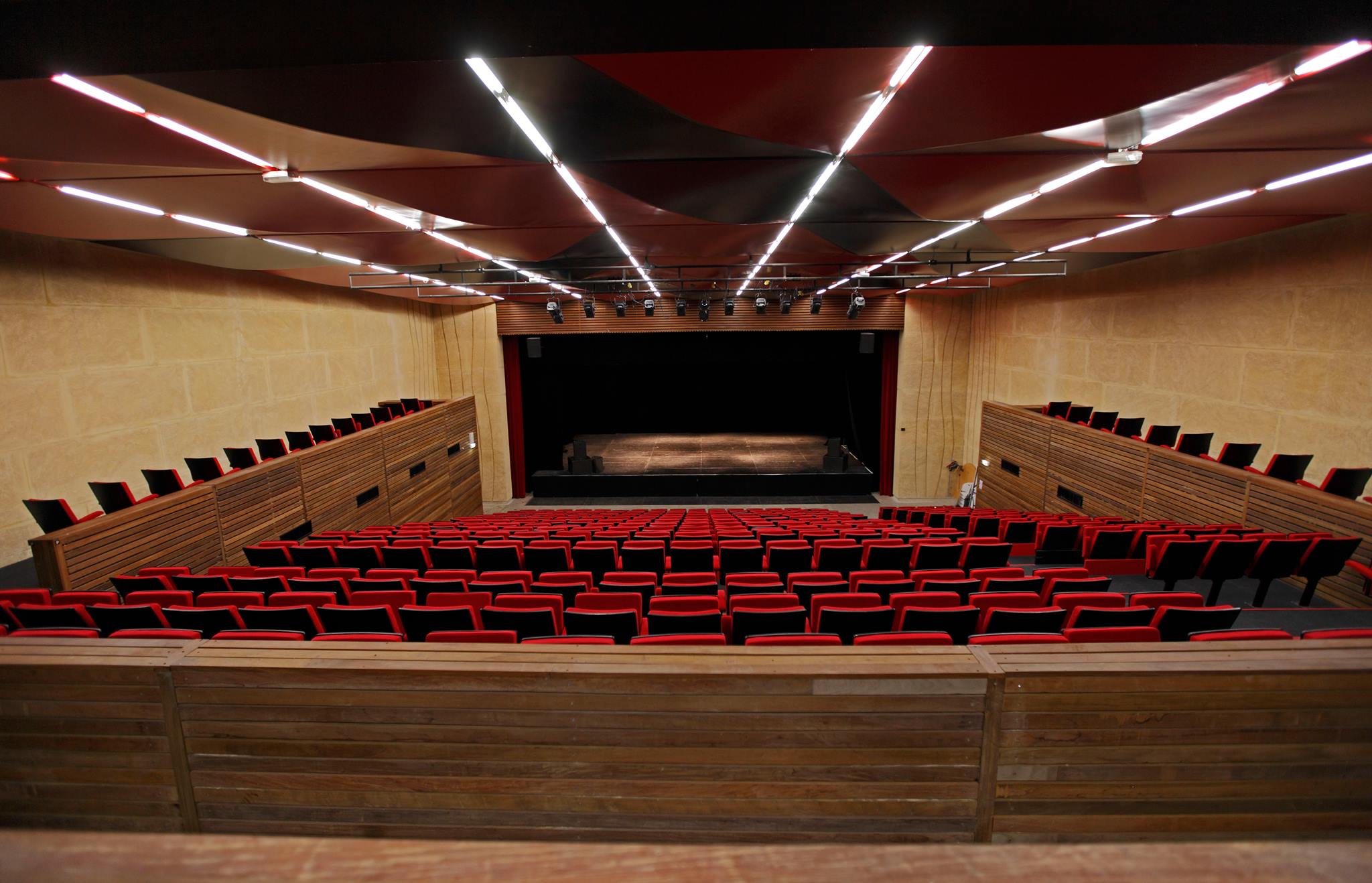 CENTRE CULTUREL LEO MALET MIREVAL (1)