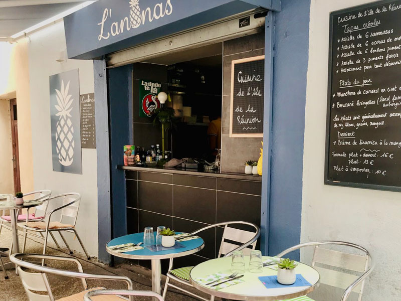 Terrasse restaurant l'ananas Sete