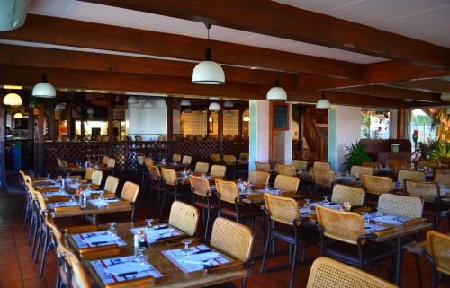 Pyramide-salle-à-manger