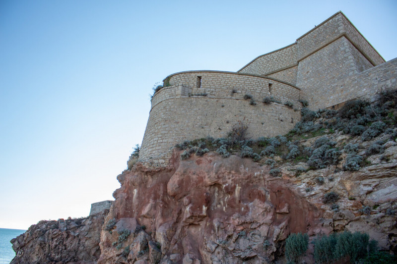 Theatre_de_la_mer-M_RICARD_OT-THAU-21035-1200px