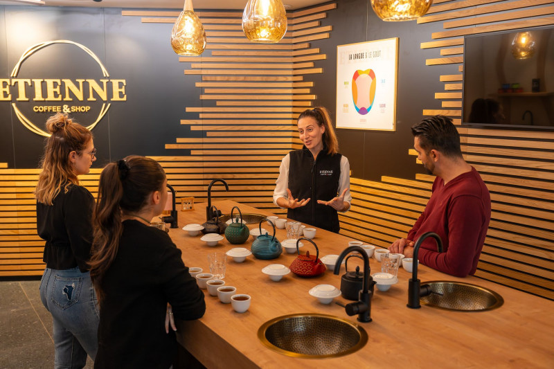 etienne-coffee-shop-5-351762