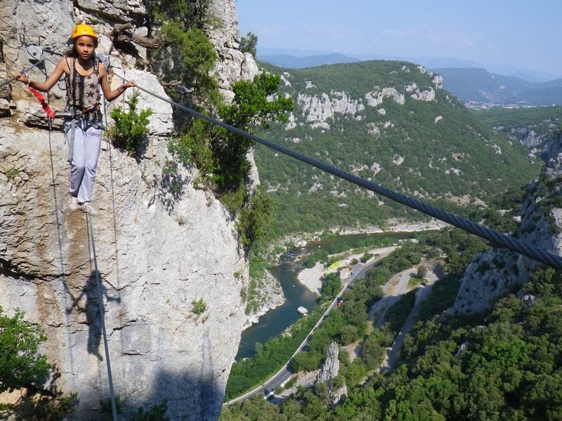 Office des Moniteurs du Languedoc herault pont-de-singe-dans-la-via-ferrata-du-thaurac