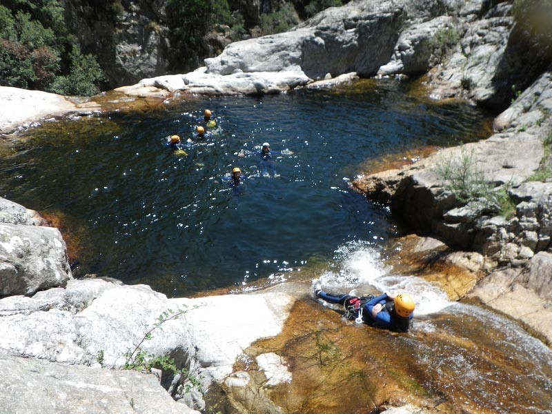  Office des Moniteurs du Languedoc toboggan et vasque d'eau canyoning herault