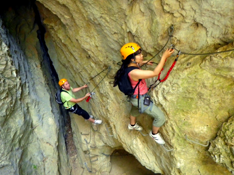 la via ferrata du thaurac au nord de montpellier