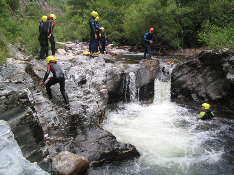 Goût d'Aventure à St Guilhem Le Désert - Canyoning 