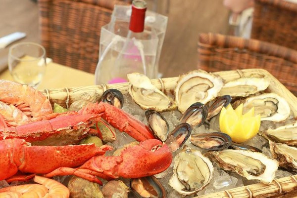 restaurant-la-calanque-sete-plateau-fruits-de-mer