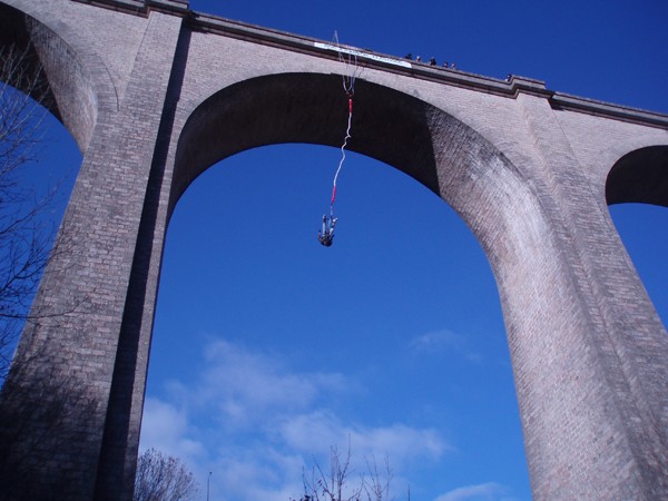 Saut à l' Elastique Pont d' Alzon