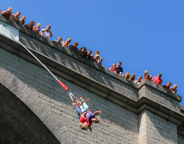 Saut à l' Elastique Pont d' Alzon