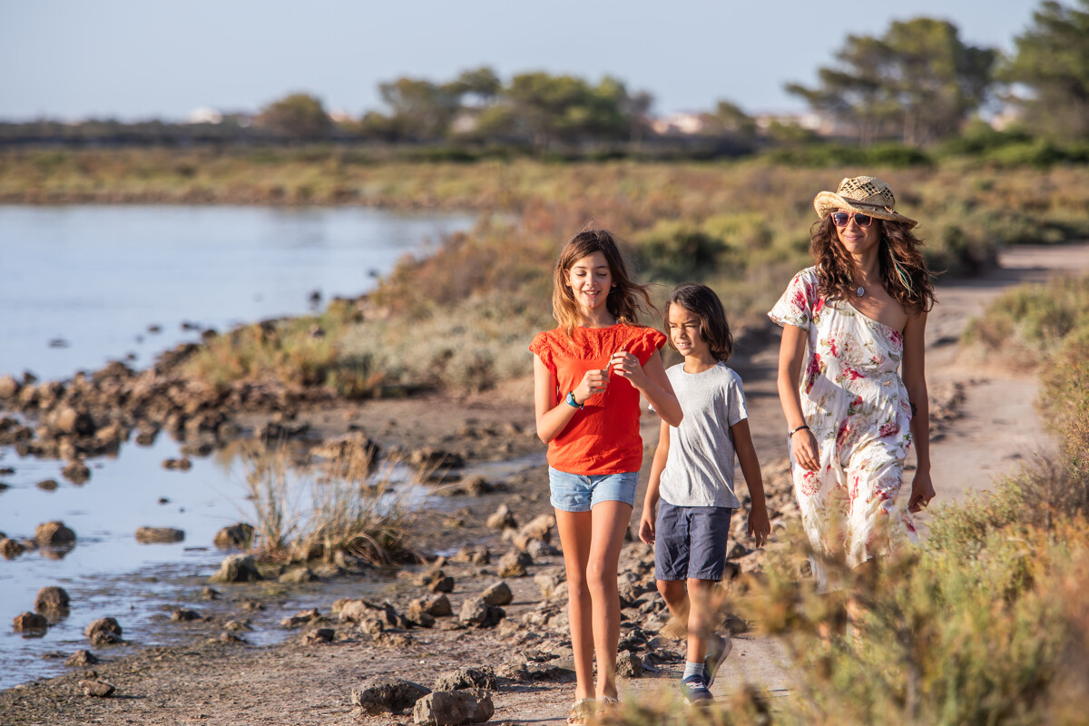 Balade en famille au bois des Aresquiers