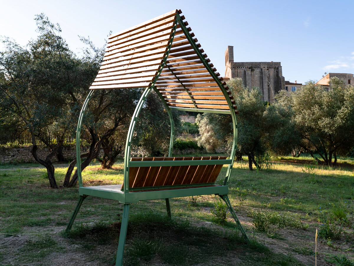 bam-o-assis-pedro-marzorati-o-assis-2025-montbazin-adagp-photo-office-de-tourisme-archipel-de-thau-35031-1200px-18237063 bam-o-assis-pedro-marzorati-o-assis-2025-montbazin-adagp-photo-office-de-tourisme-archipel-de-thau-35031-1200px-18237063