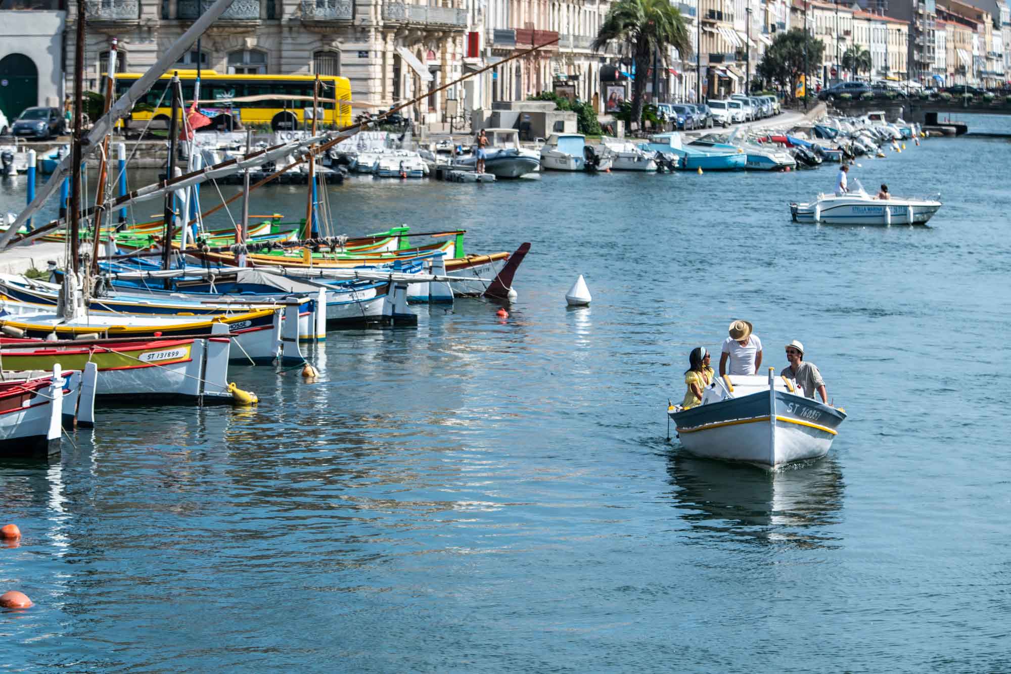 Bateau sur les canaux