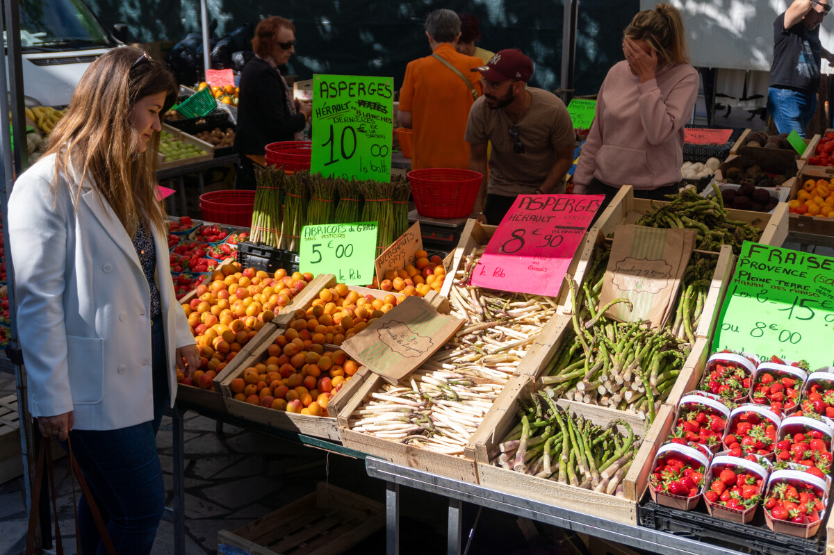 Marché traditionnel de Mèze - &copy; Office de tourisme Archipel de Thau