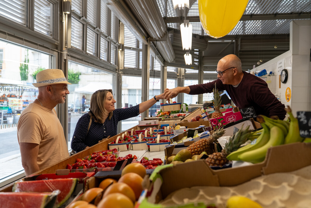Marché des halles de Poussan