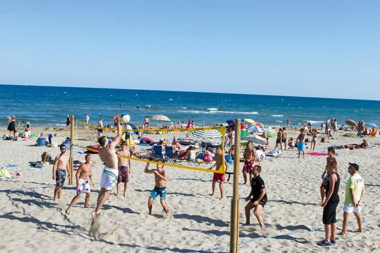 camping-les-mediterranees.jpg