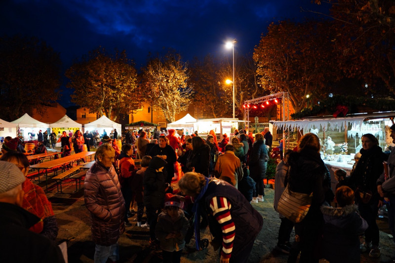 221208_INAUGURATION_MARCHE_NOEL_LAPEYRADE_DELEMOTTE-22-Grande.jpeg