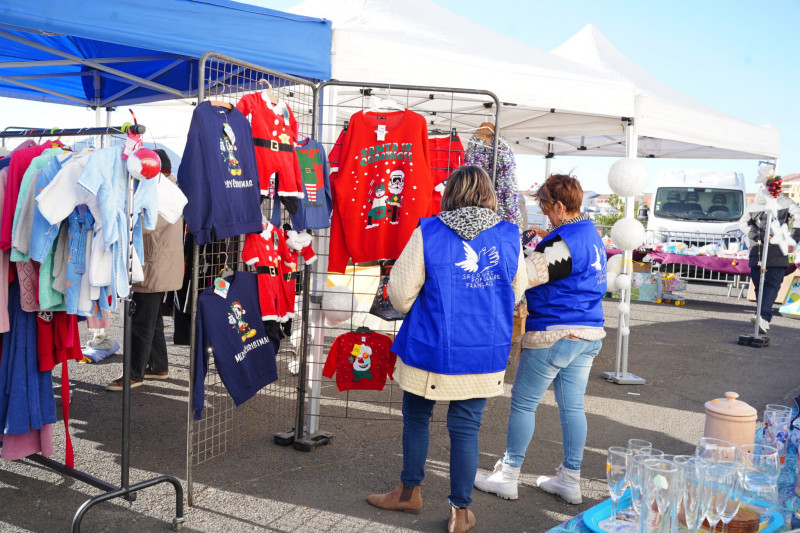 241204_BRADERIE_SECOURS_POPULAIRE_DELEMOTTE-11-2048x1365.jpg