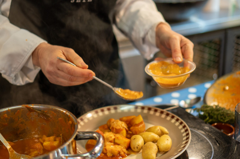 atelier-de-cuisine-m-ricard-ot-thau-24337-1200px-18307818