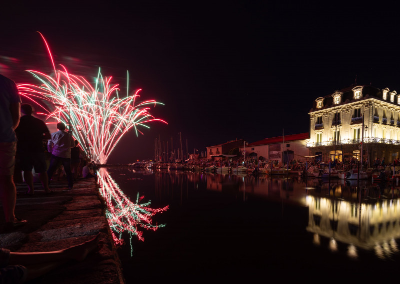 FEU D'ARTIFICE MARSEILLAN PORT.jpg
