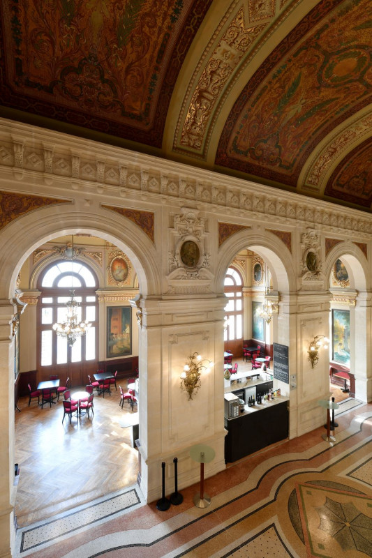 grand-foyer-restaurant-13974039