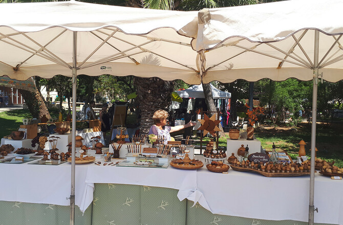 MARCHÉ DES ARTISANS D'ART ET DES PRODUCTEURS