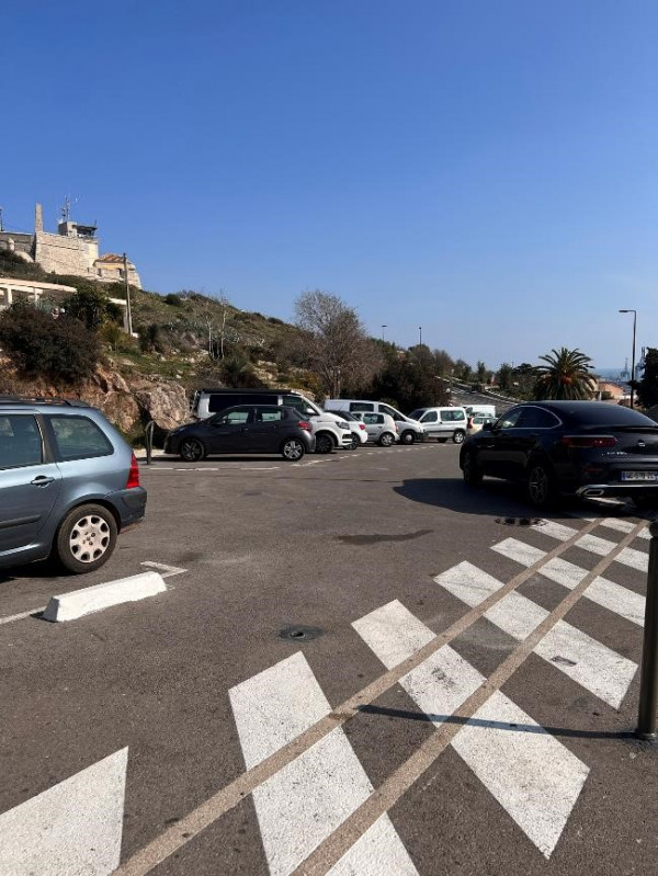 photo-parking-mus-e-paul-val-ry-13974045