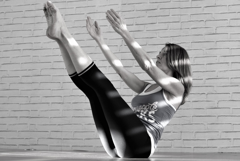 pilates-photo-n-et-b-pub-8168483