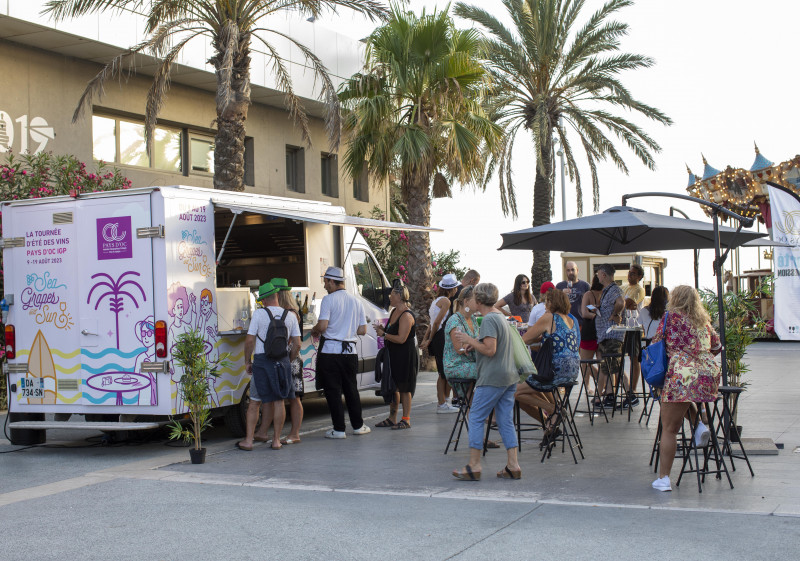 SEA, GRAPES AND SUN : LA TOURNÉE D'ÉTÉ DES VINS PAYS D'OC IGP À MARSEILLAN