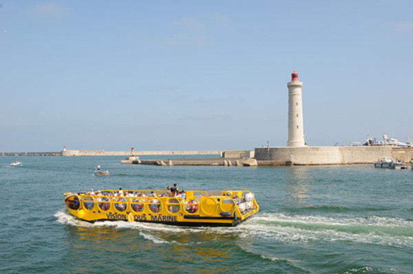 sub-sea-sete-croisieres-bateau-promenade-etang-de-thau-parcs-huitres