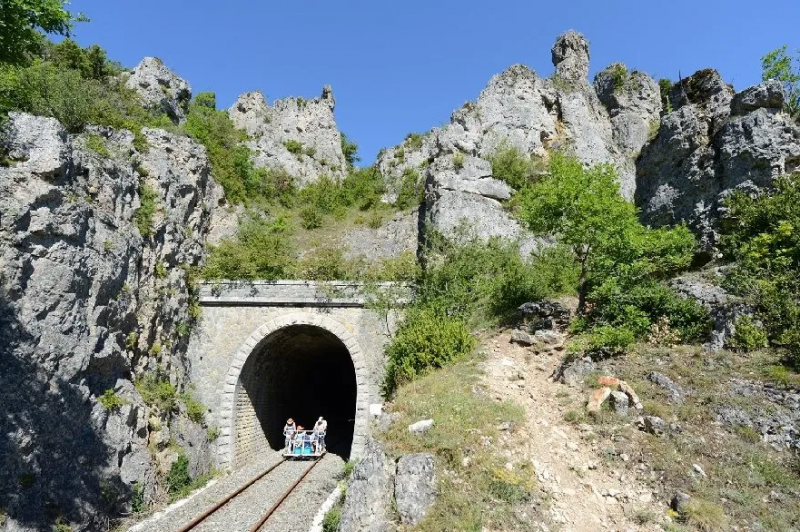 velo-rail-larzac-tourisme-aveyron-16651284