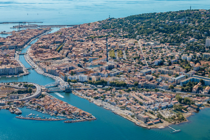 vues-aeriennes-archipel-de-thau-f-ambrosino-ot-thau-9092-1200px-14702359
