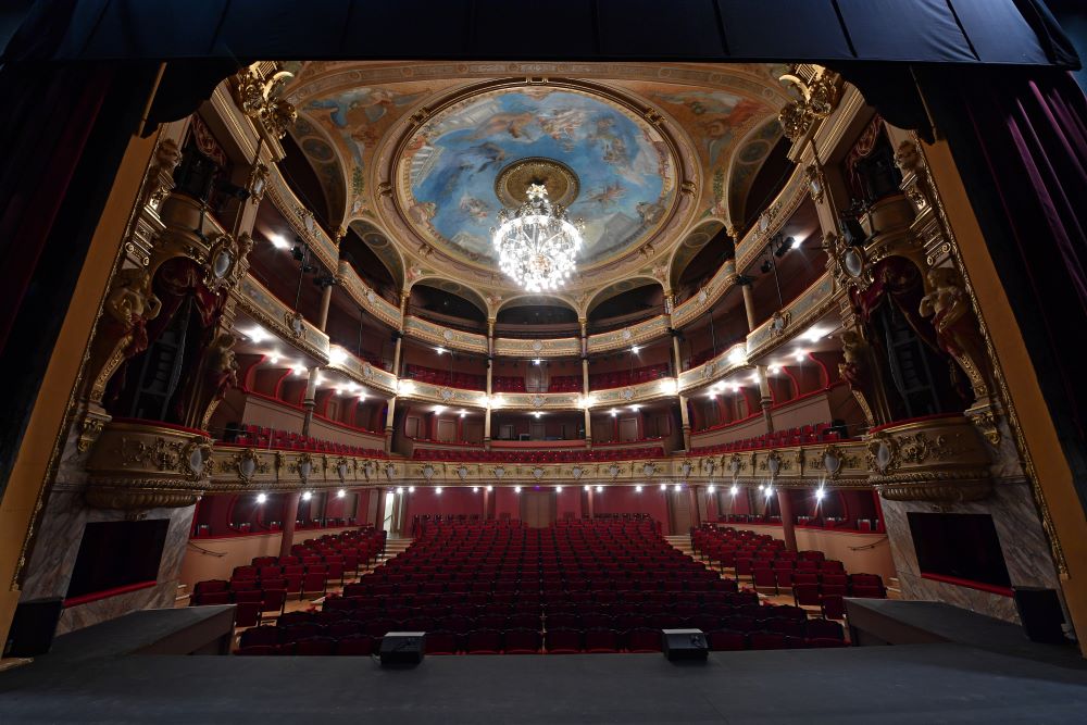 salle-principale-13974038